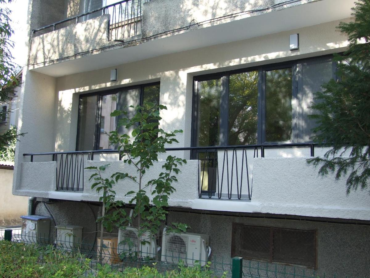 Golden Black Apartment Burgas Luaran gambar